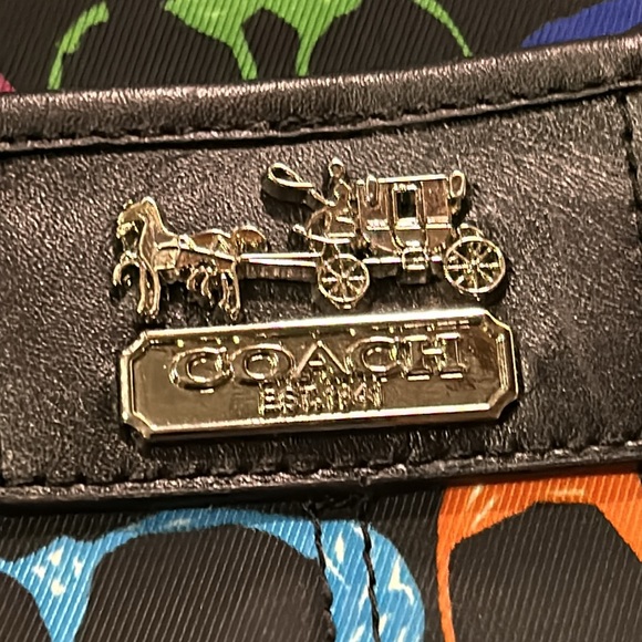 Coach Tote - Picture 4 of 16